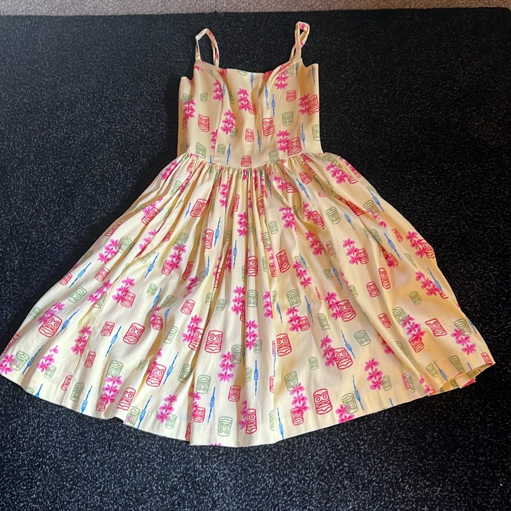 Tiki Jenny Pinup Girl Clothing